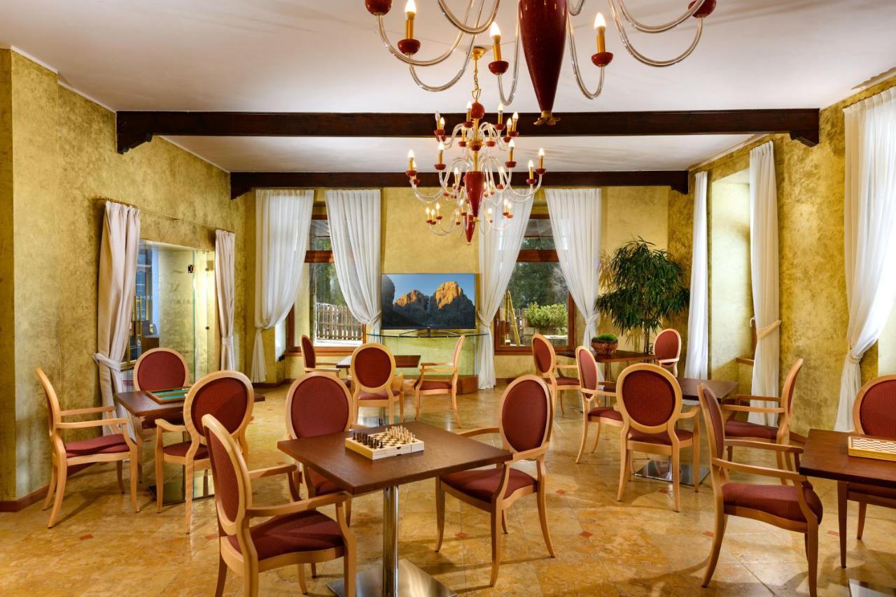 Carlo Magno Hotel Spa Resort Madonna di Campiglio Bagian luar foto