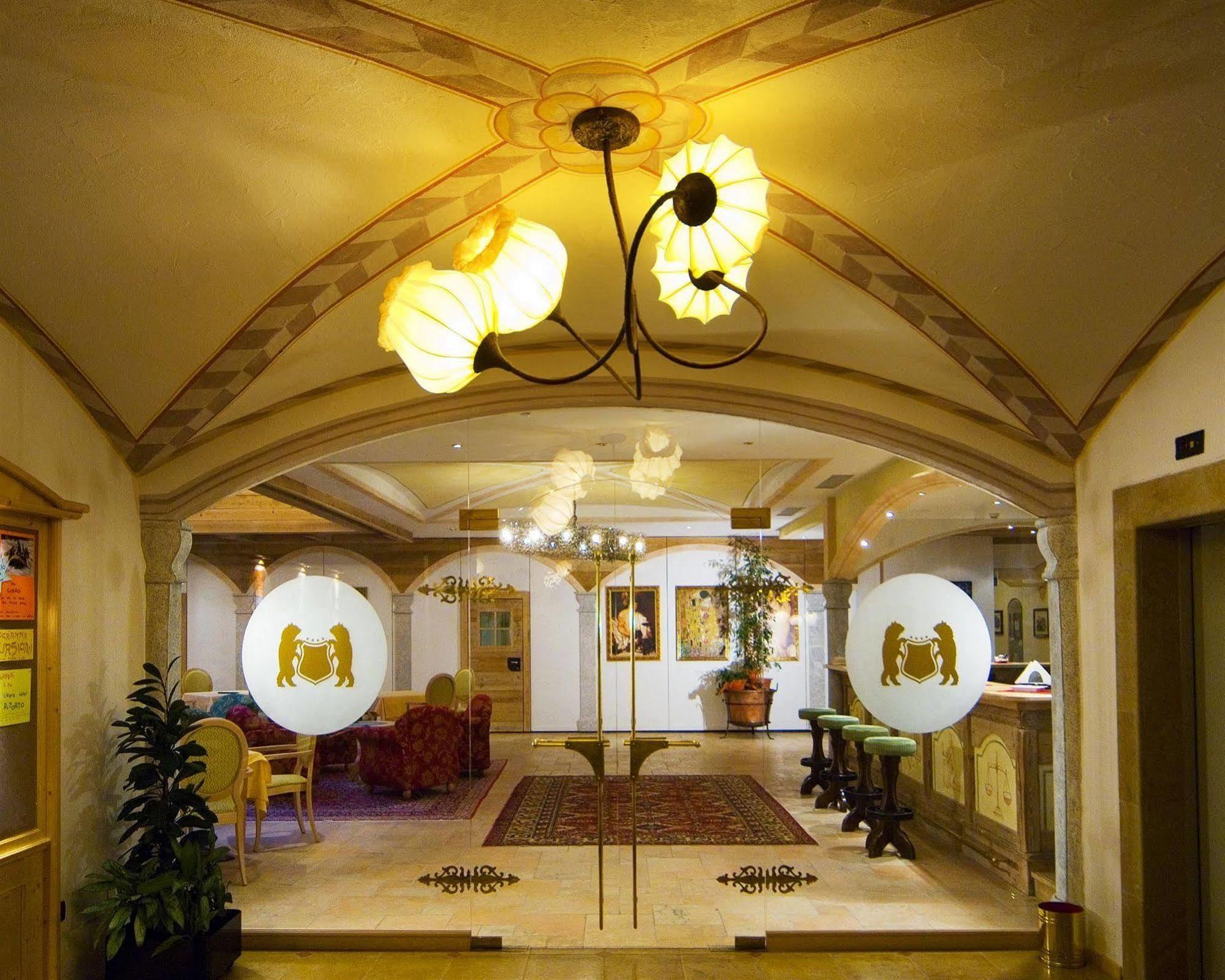 Carlo Magno Hotel Spa Resort Madonna di Campiglio Bagian luar foto