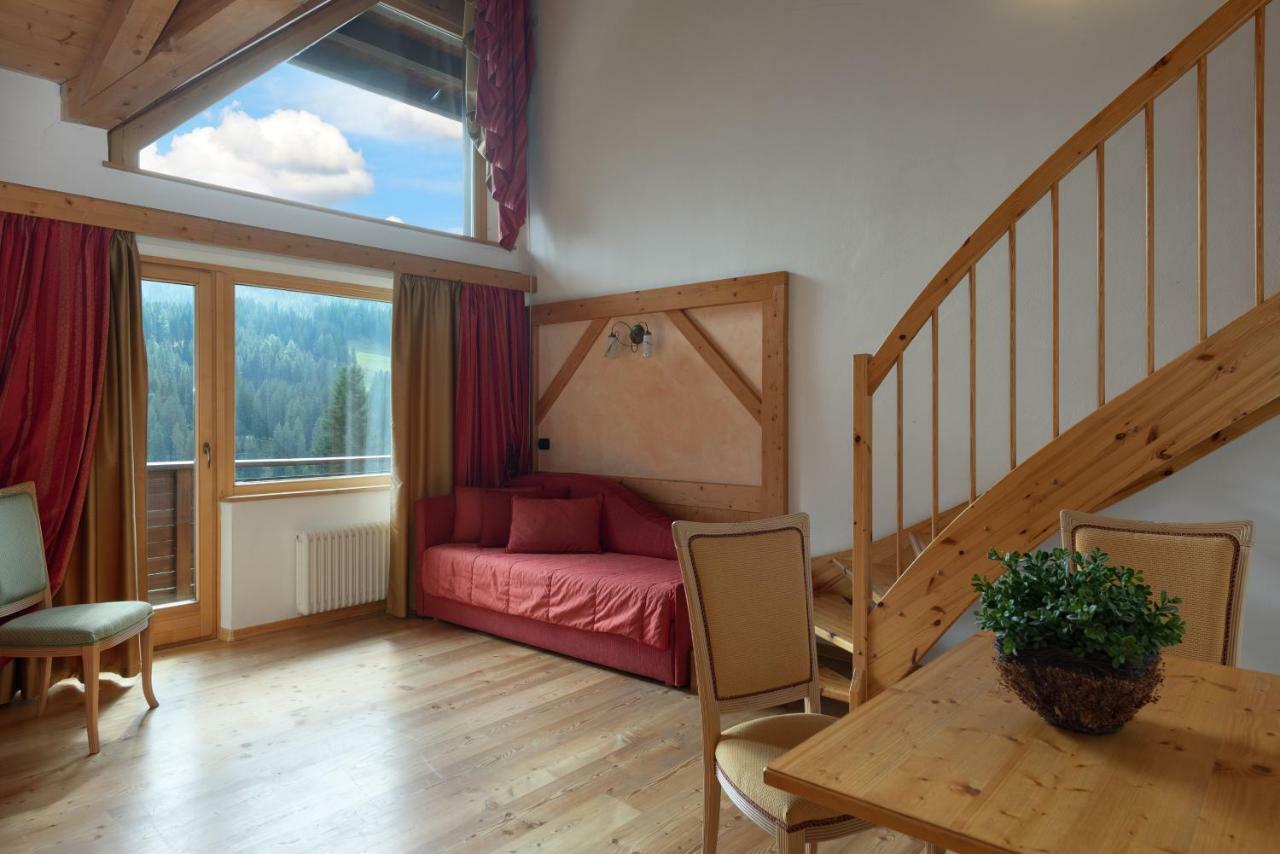 Carlo Magno Hotel Spa Resort Madonna di Campiglio Bagian luar foto